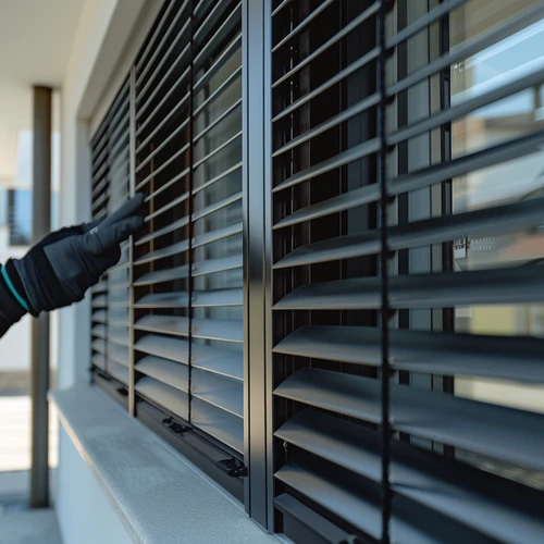 Žaluzie Mareček - venkovní žaluzie, vrata, brány, rolety